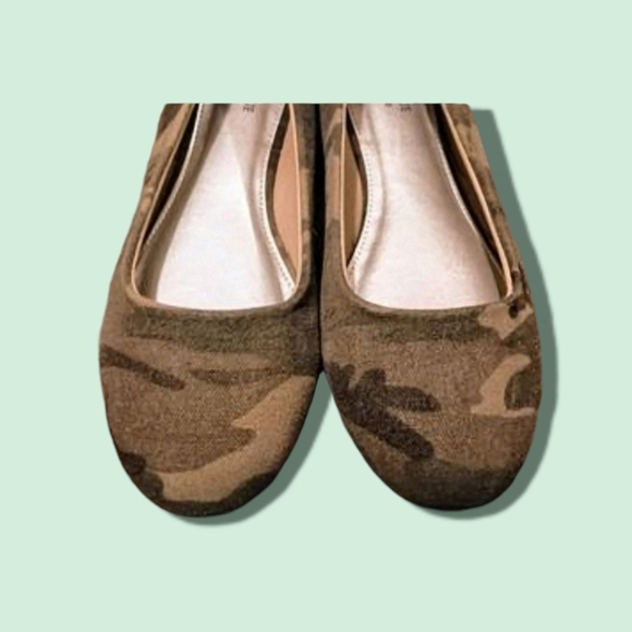 NEW Dominique Nicole Rounded Toe Ballet Flats, Size 11 - Picture 4 of 5